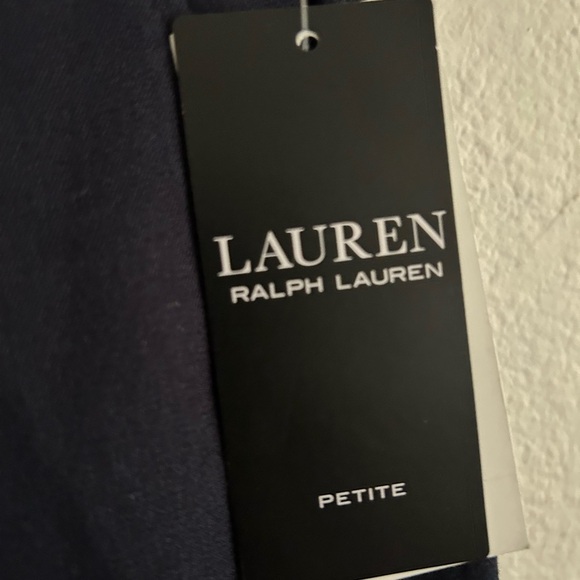 Lauren-Ralph Lauren Navy Bi-Stretch Twill Bermuda Shorts Petite Size 6 NWT - Picture 6 of 6